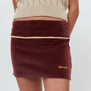 Iets frans Burgundy Skirt